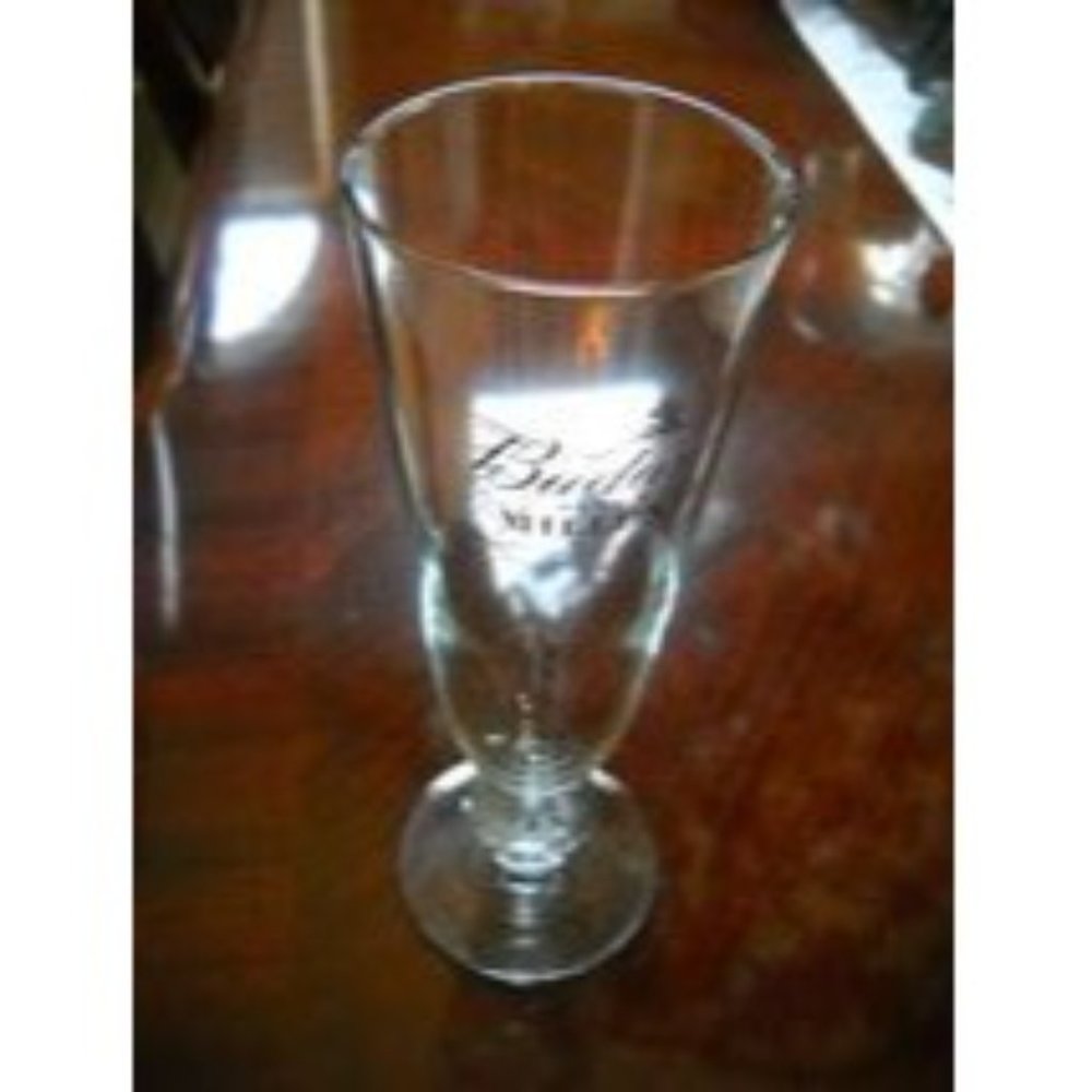 Budweiser Beer Glass 1876 Millennium Globe Stemmed Gold Label 8 3/8" Tall